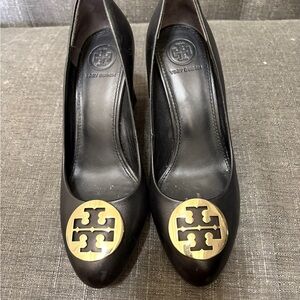 Tory Burch Black and Gold Women's Shoes